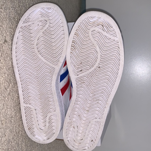 Adidas Superstar kids original tennis shoe size 12.5 - Picture 4 of 5